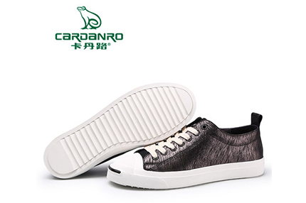 新款舒适学生鞋男士韩版滑板鞋