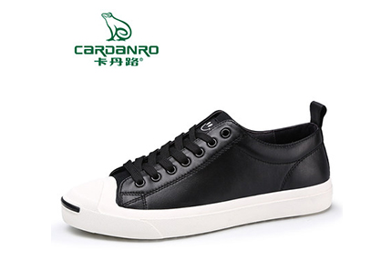 新款舒适学生鞋男士韩版滑板鞋